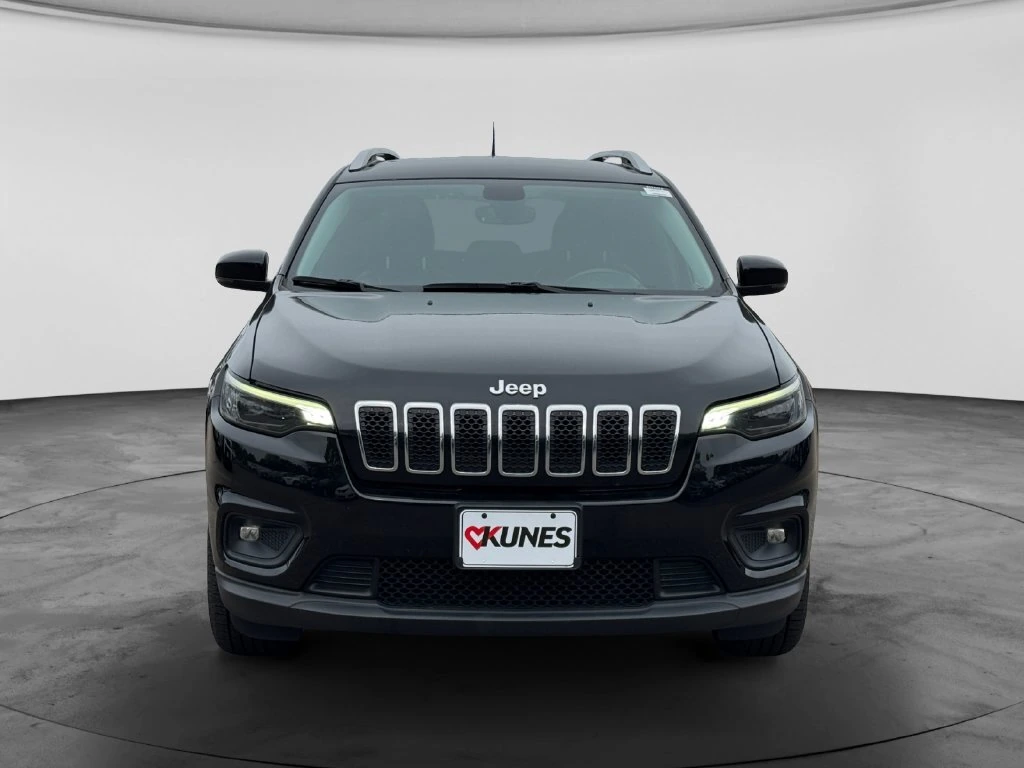 Used 2019 Jeep Cherokee Latitude Plus with VIN 1C4PJMLN0KD492311 for sale in Hastings, Minnesota
