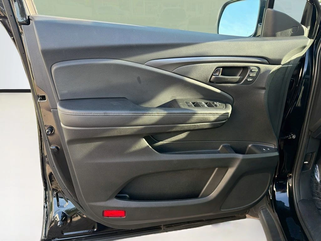 2024 Honda Passport EX-L - Photo 19