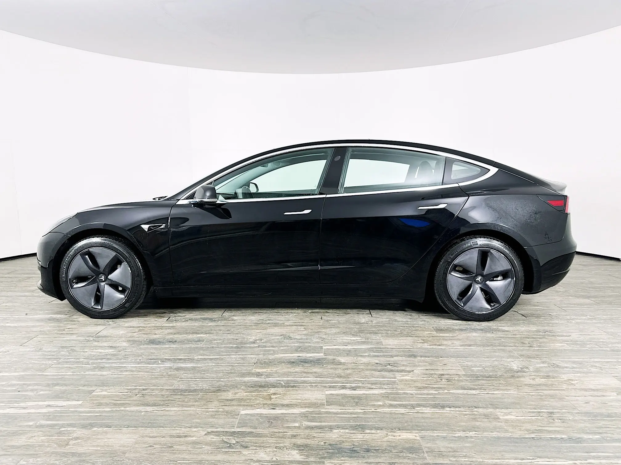 2018 Tesla Model 3 Long Range photo 7