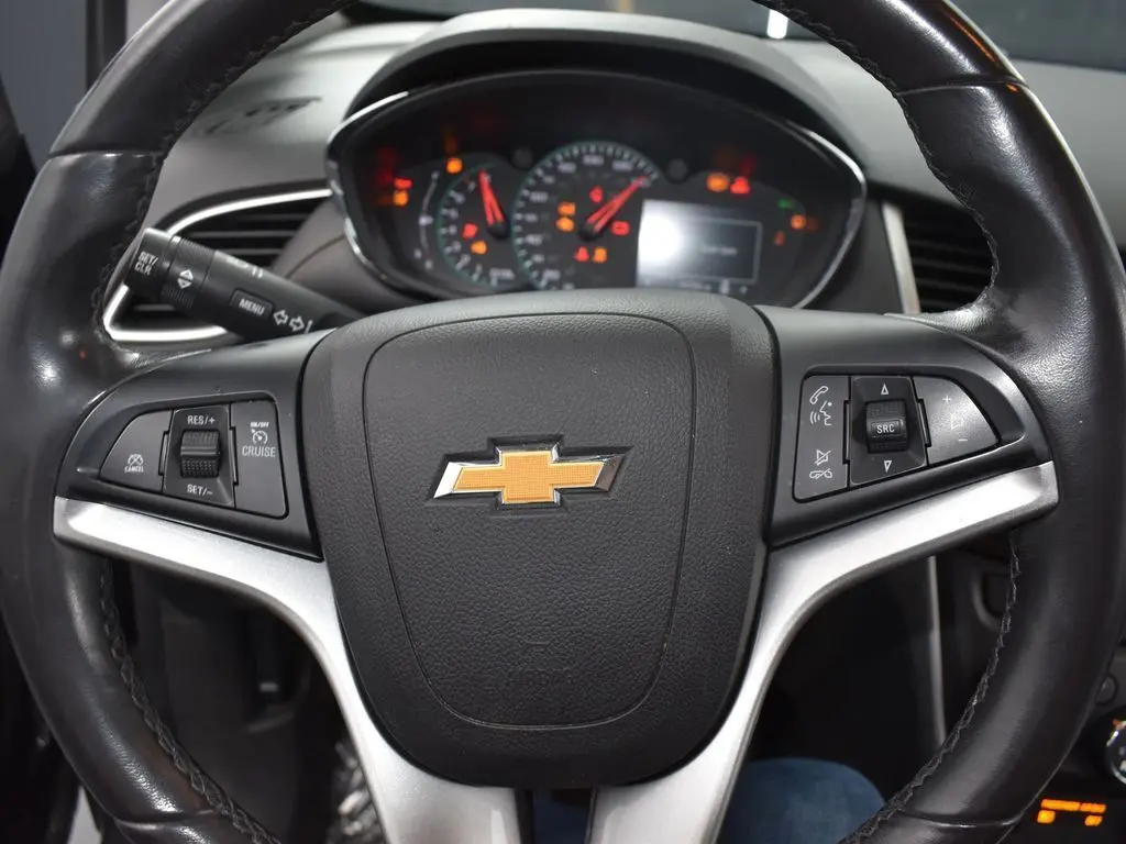 2020 Chevrolet Trax LT photo 14
