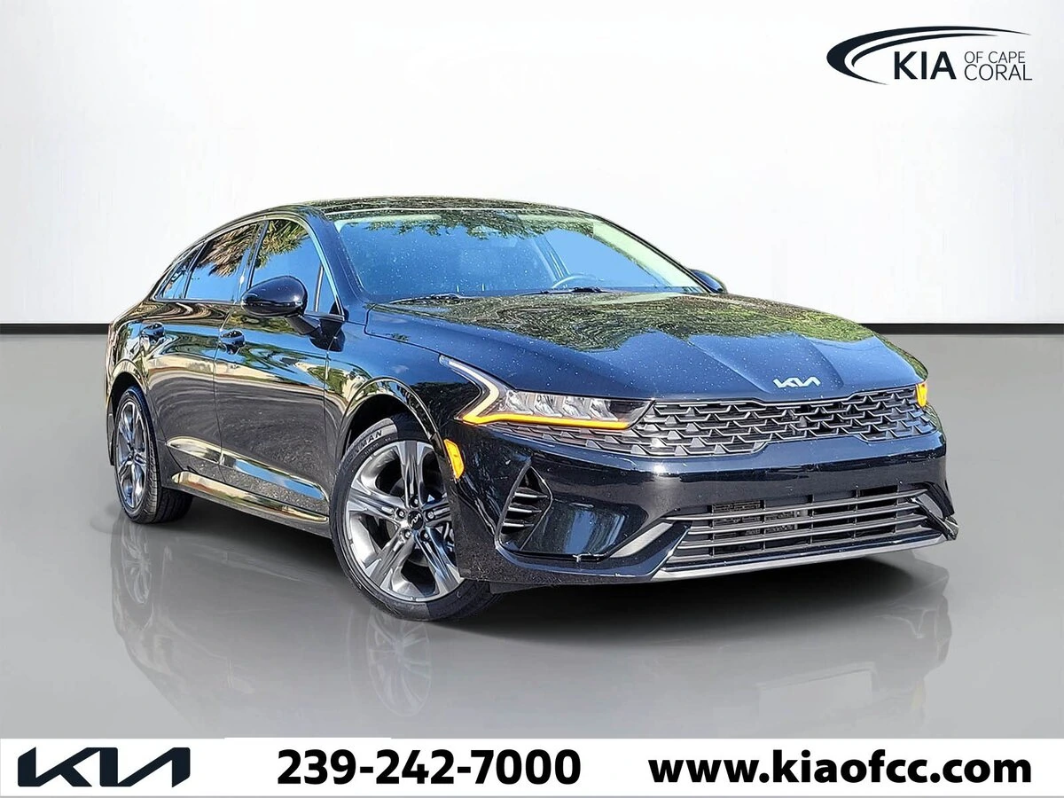 2023 Kia Optima EX FWD's photo