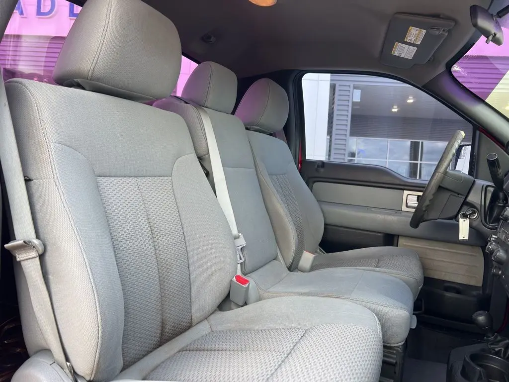 2011 Ford F-150 XL photo 2