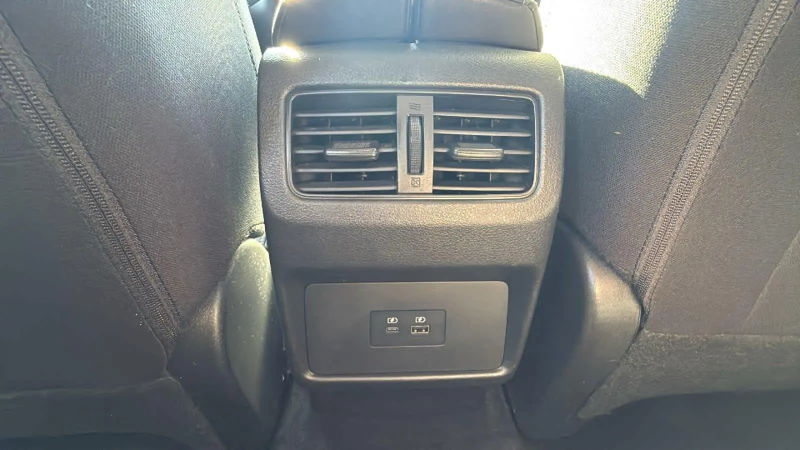 2022 Nissan Rogue SV photo 20