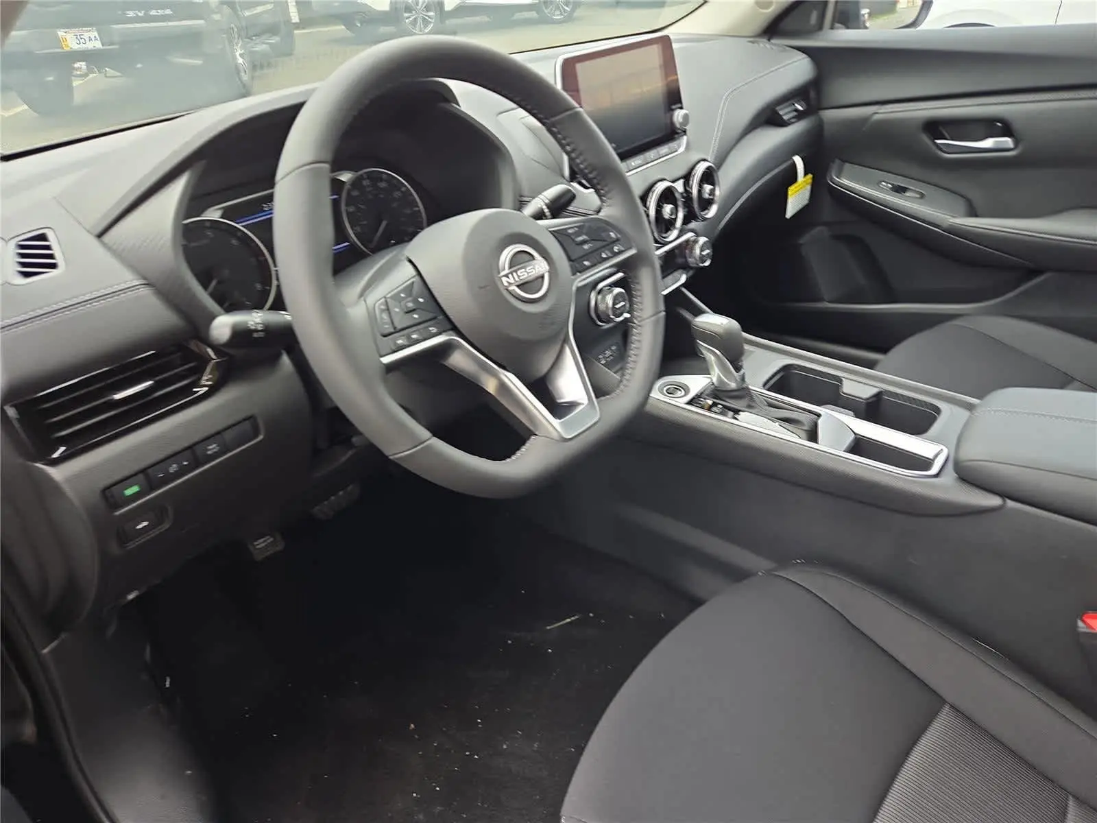 2025 Nissan Sentra SV photo 14