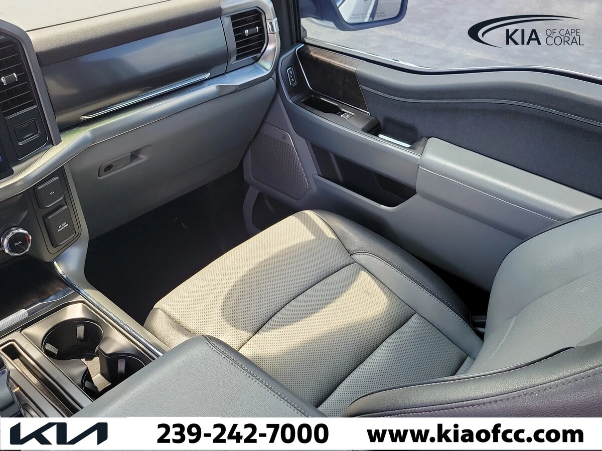 2022 Ford F-150 Lariat - Photo 17