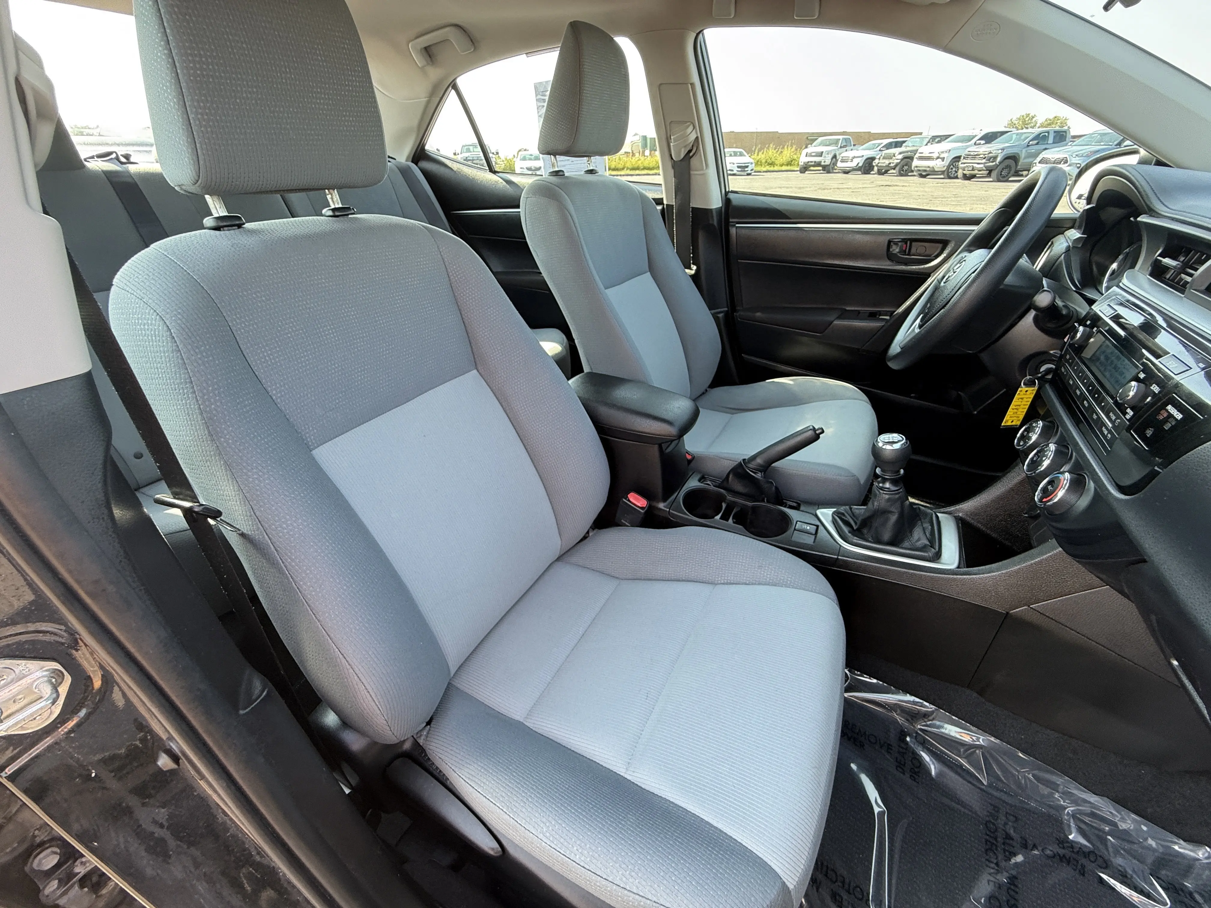 2014 Toyota Corolla L photo 10