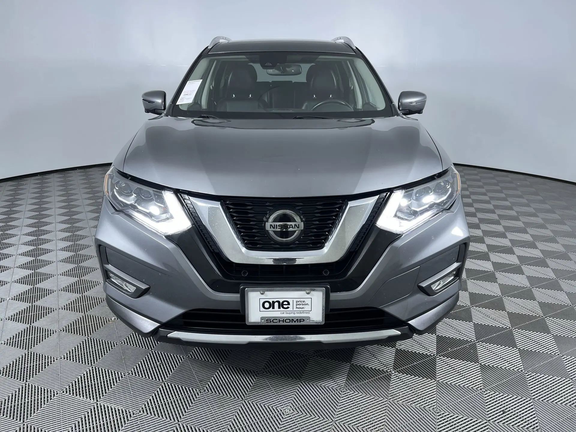 2018 Nissan Rogue SL photo 25