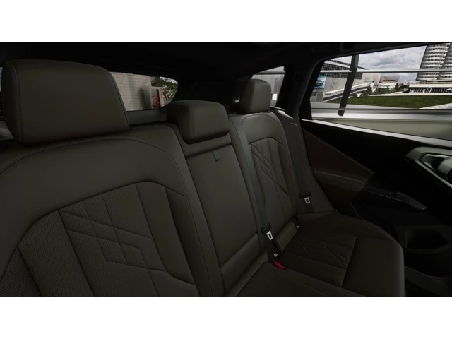 2026 BMW X3 30 - Photo 12