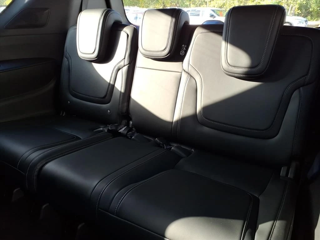 2026 Nissan Armada PRO-4X - Photo 11