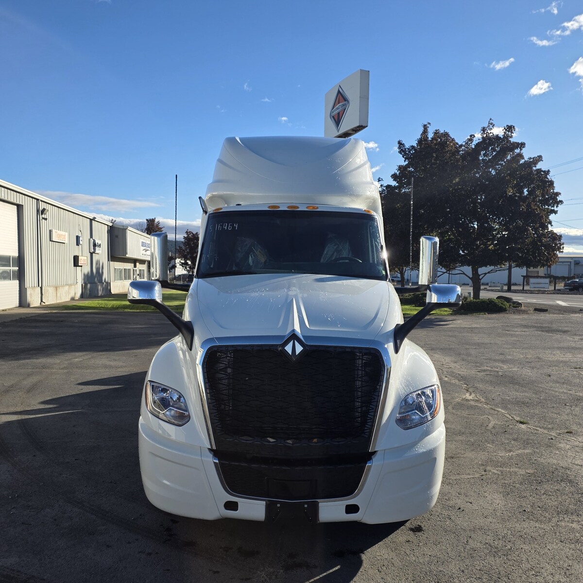 2027 International LT in Spokane, WA — photo 3
