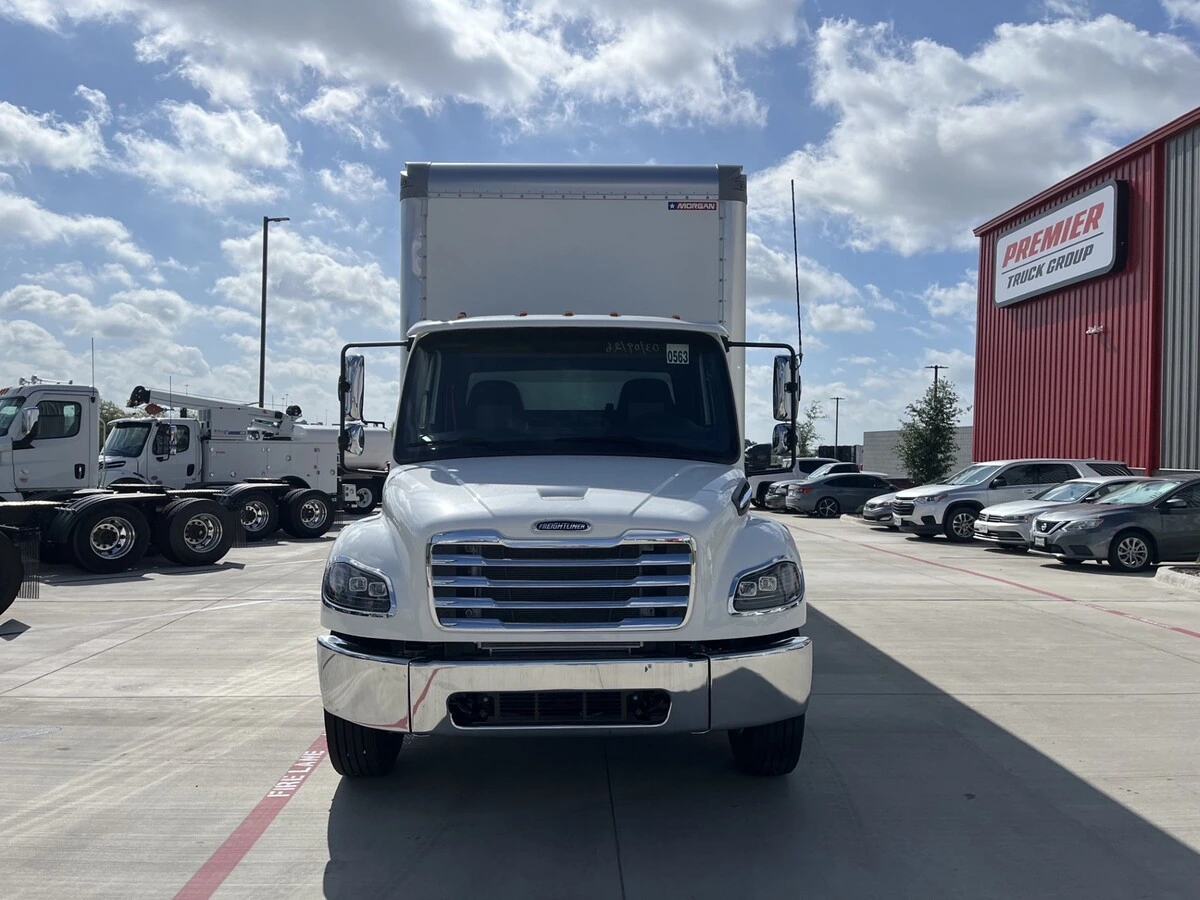 2027 Freightliner M2 106 — photo 2