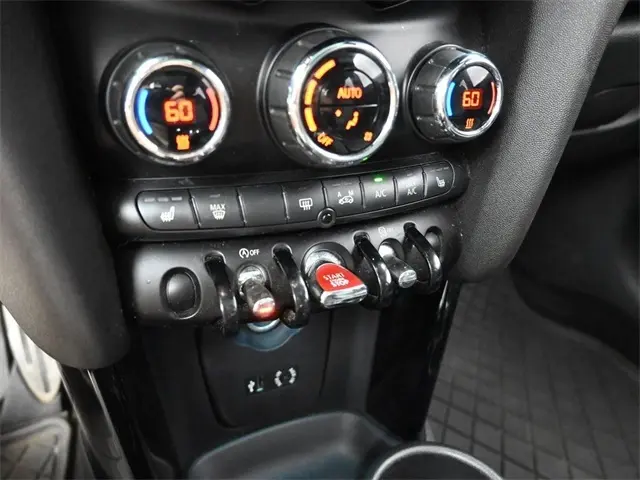 2016 Mini Cooper 2 Door Hardtop S photo 13