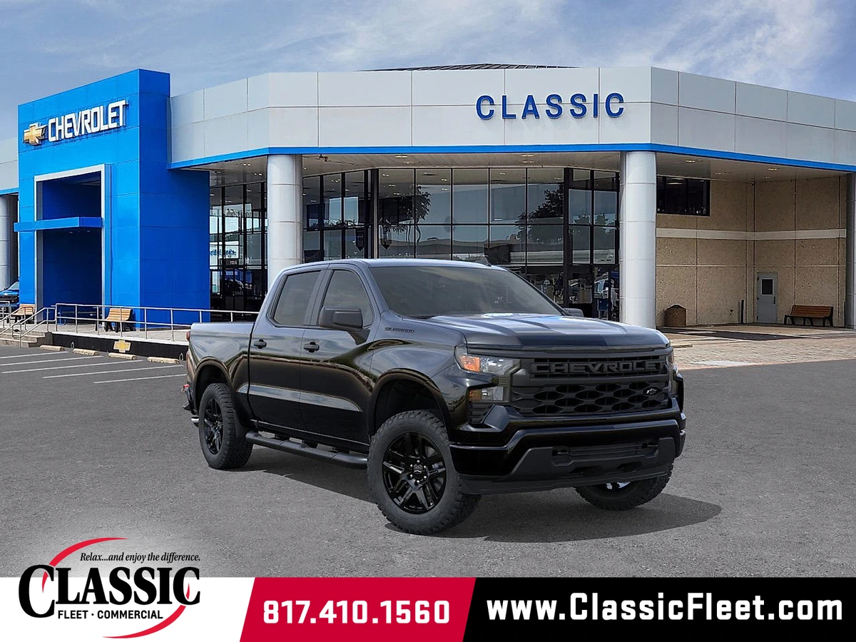 2026 Chevrolet Silverado Base's photo