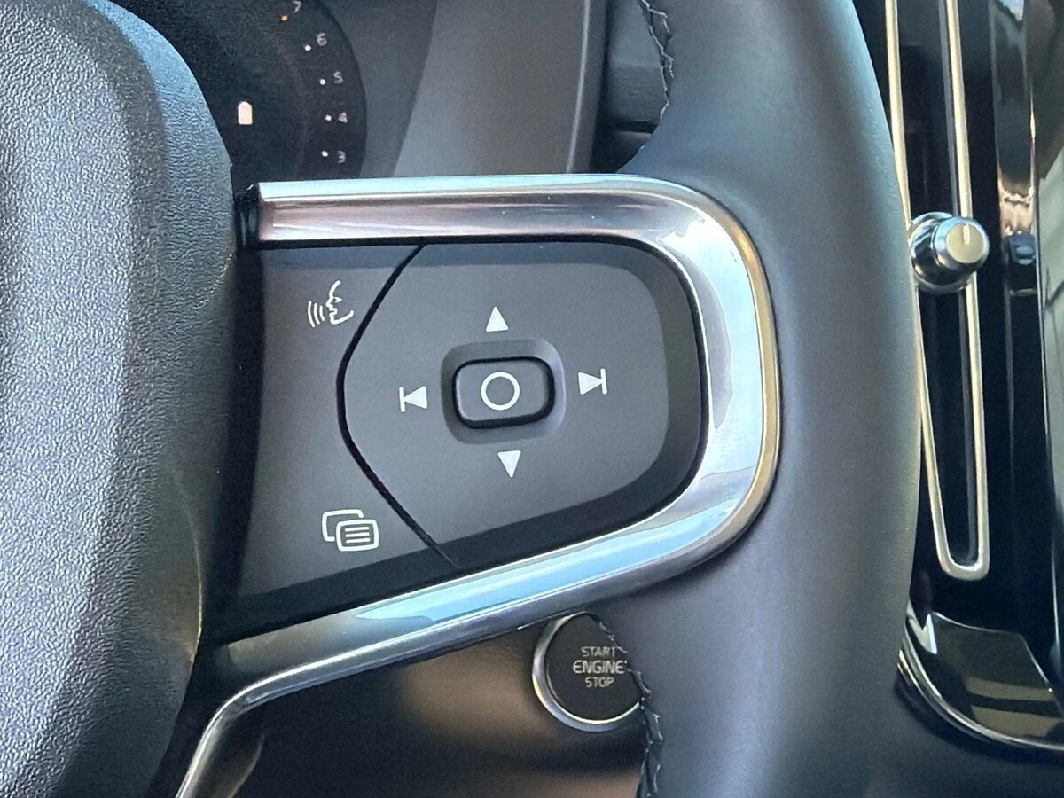 2026 Volvo - image 28