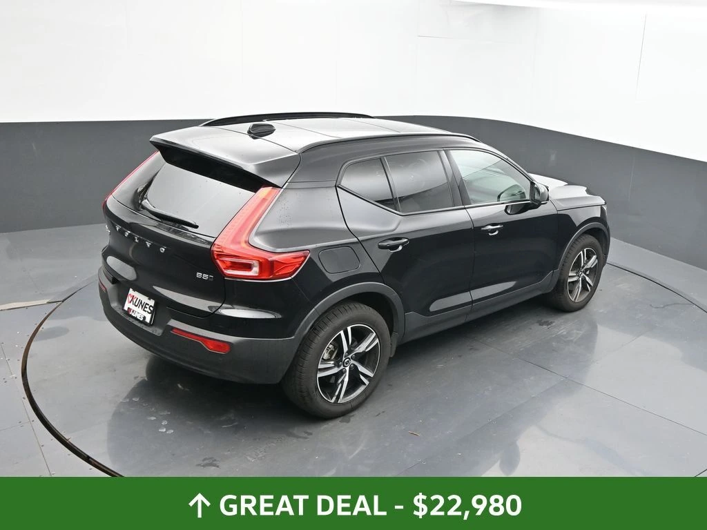 2024 Volvo - image 43