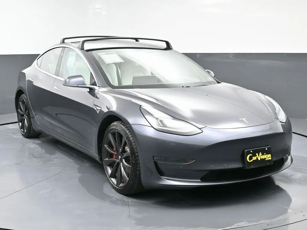 2018 Tesla Model 3 photo 2