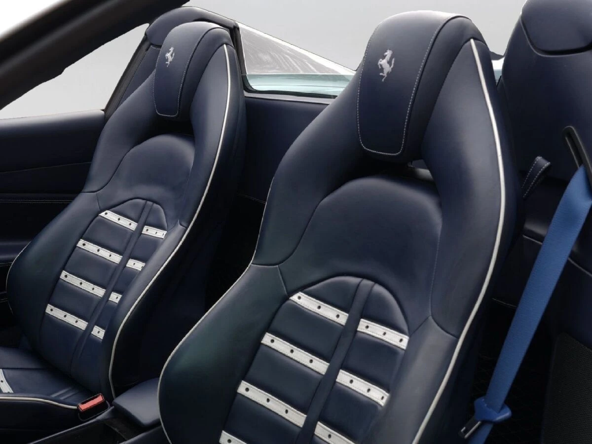 2017 Ferrari 488 GTB Base - Photo 10