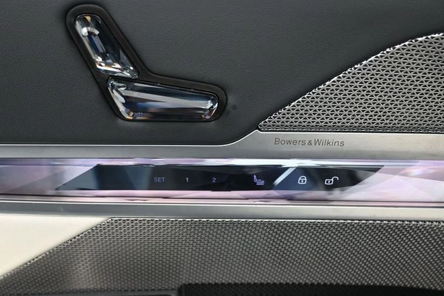 2025 BMW 7 Series 760i - Photo 21