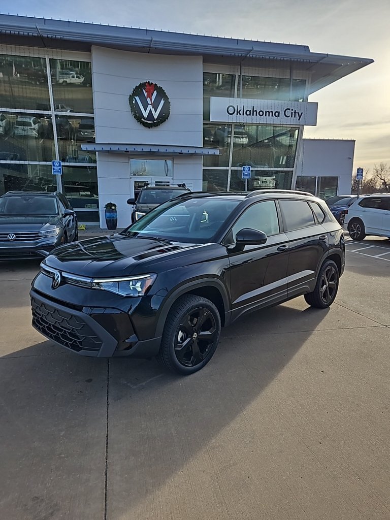 2026 Volkswagen Taos 1.5T SE Black