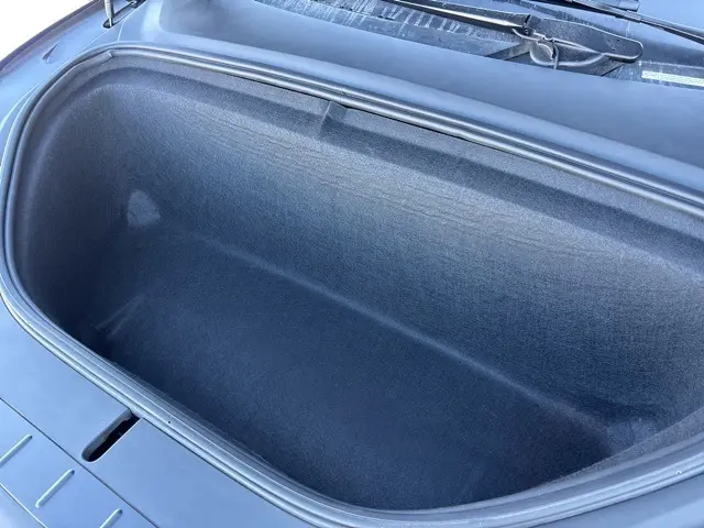 2020 Tesla Model X Long Range photo 29