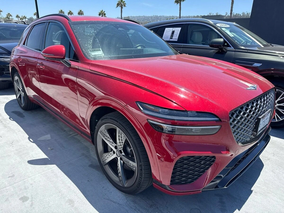 2023 GENESIS GV70