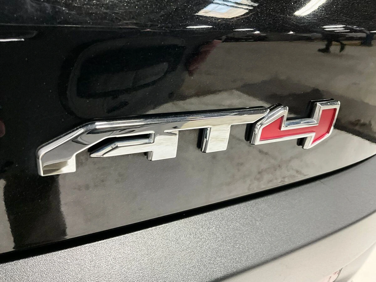 2023 GMC Acadia AT4 - Photo 11
