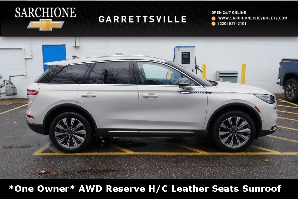 2022 Lincoln Corsair Reserve's photo