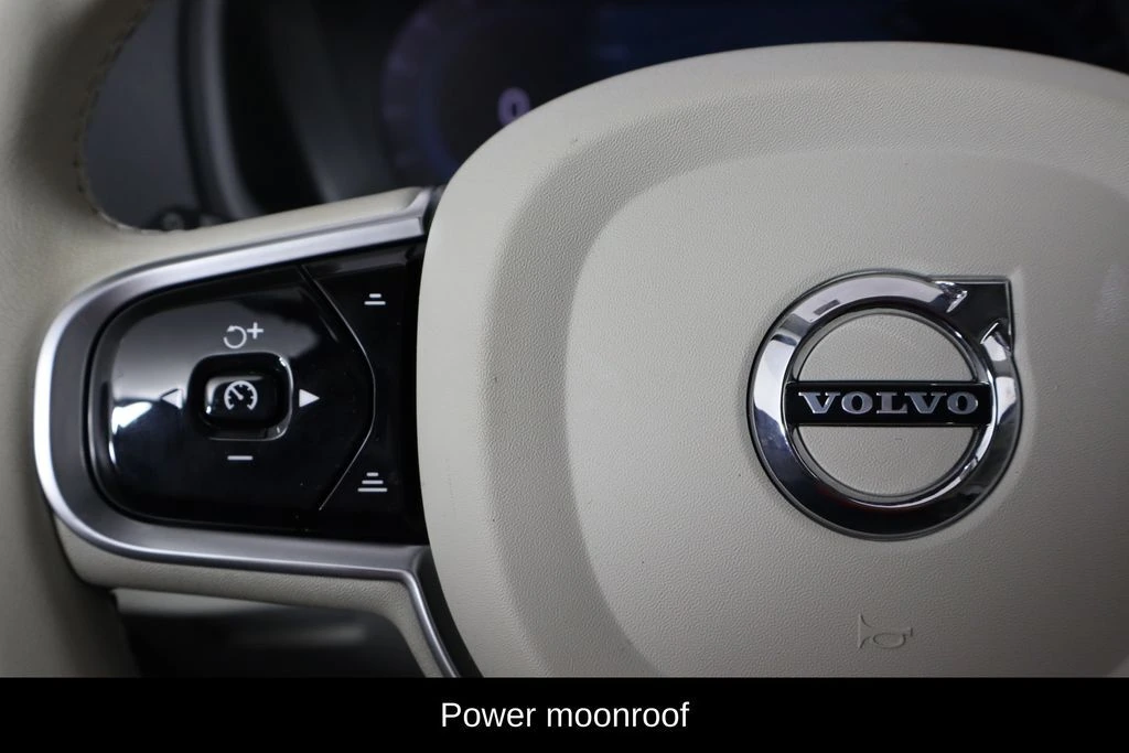 2023 Volvo - image 8