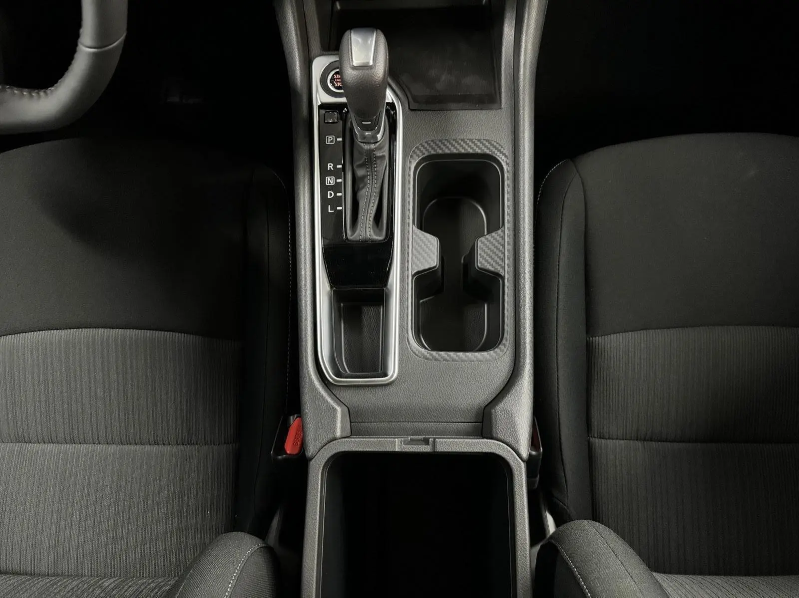 2025 Nissan Sentra SV photo 19