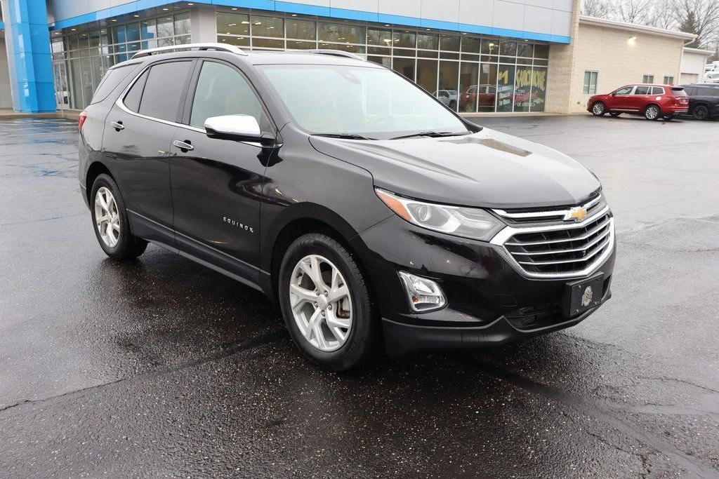 Used 2020 Chevrolet Equinox Premier with VIN 2GNAXNEV7L6123119 for sale in Atwater, OH