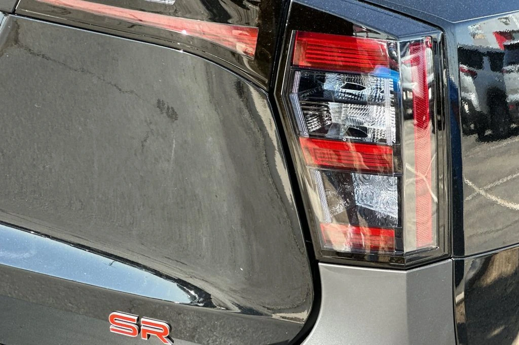 2025 Nissan Kicks SR - Photo 21