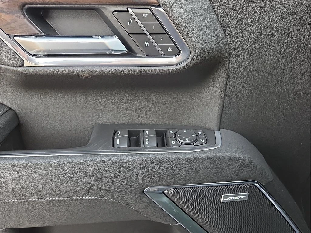 2026 GMC Sierra 1500 SLT - Photo 14