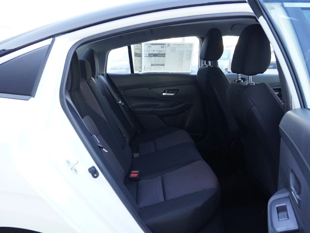 2026 Nissan Sentra SR - Photo 28