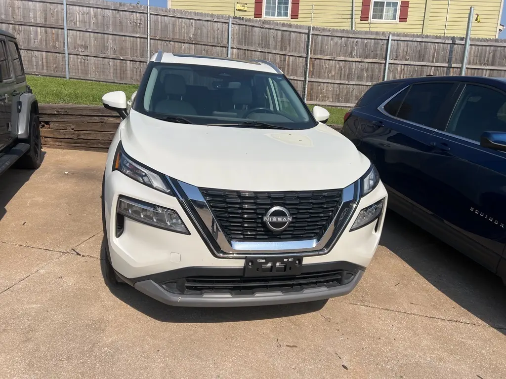 Used 2022 Nissan Rogue SV with VIN 5N1BT3BA7NC711462 for sale in Tulsa, OK
