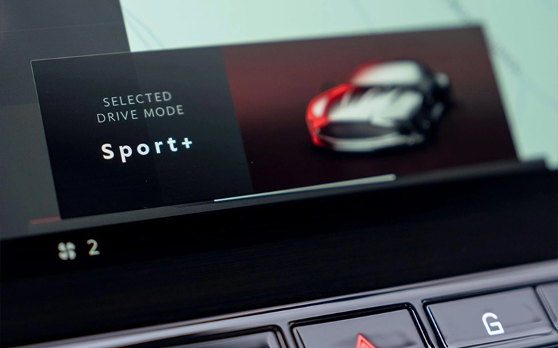 Aston Martin Vantage Drive Mode