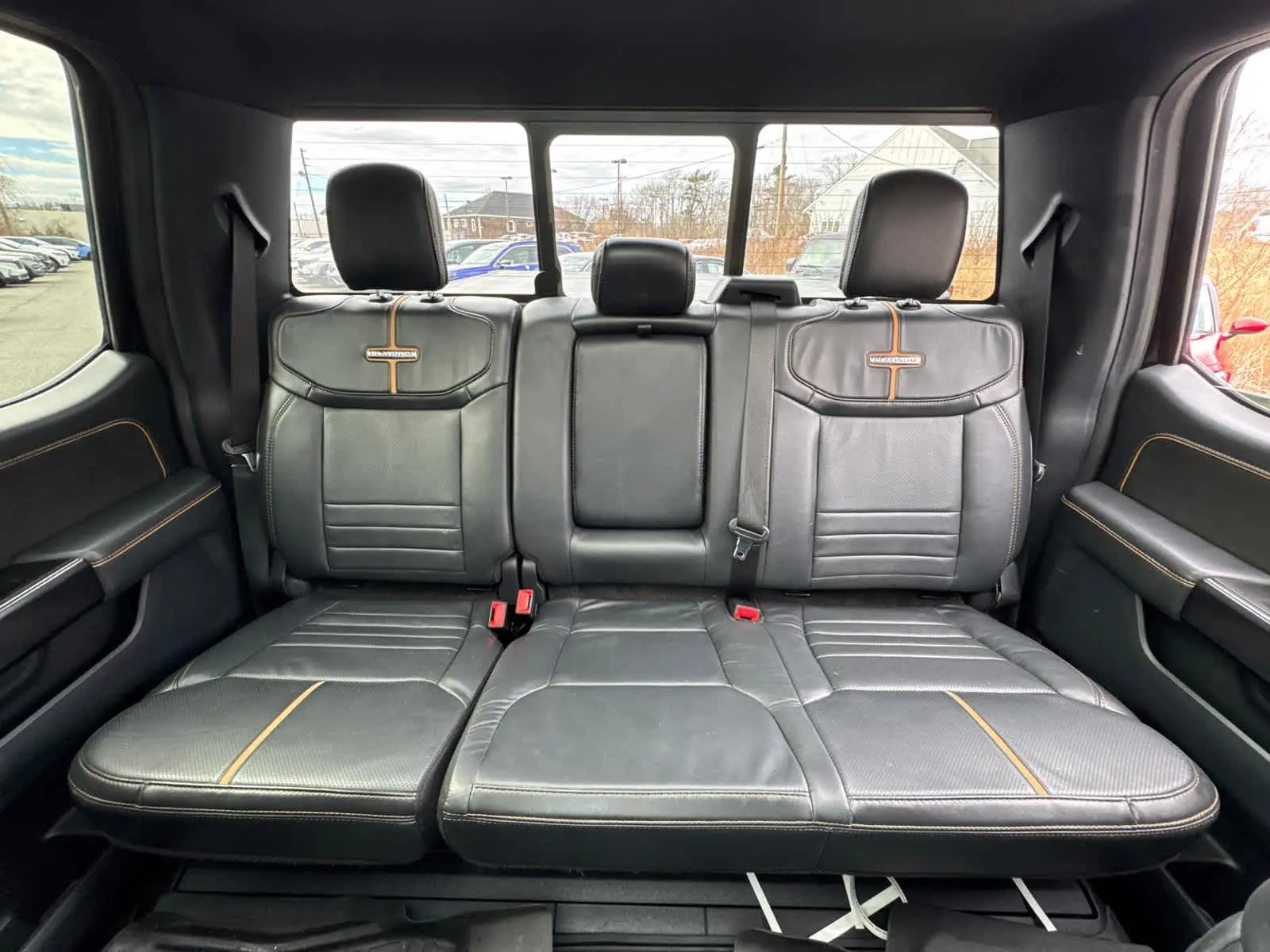 2022 Ford F-150 Platinum photo 27