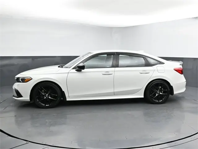 2024 Honda Civic Sport photo 4
