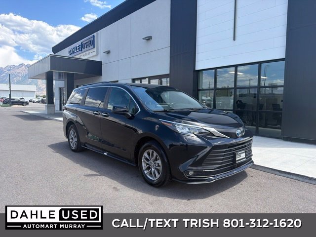 2025 Toyota Sienna XLE