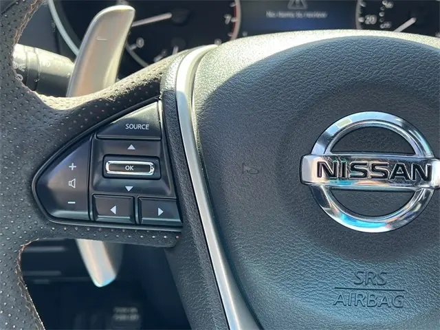 2021 Nissan Maxima SR photo 12