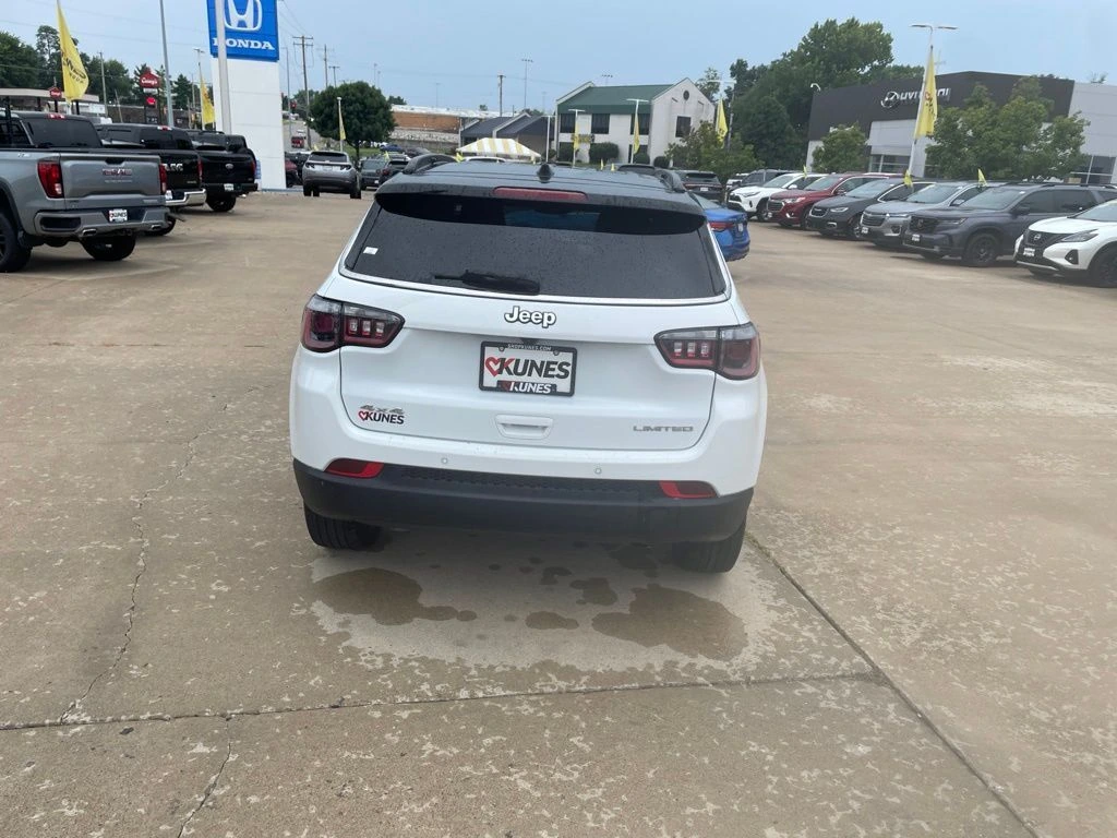 2025 Jeep Compass Limited - Photo 9