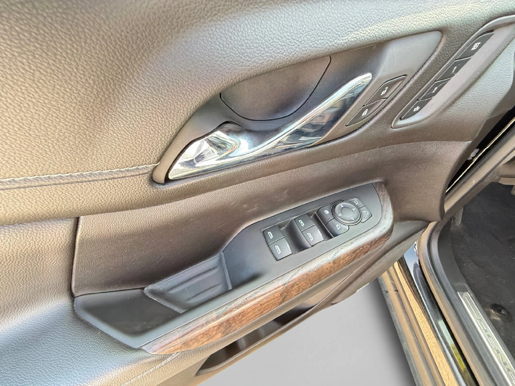 2023 GMC Acadia Denali - Photo 19