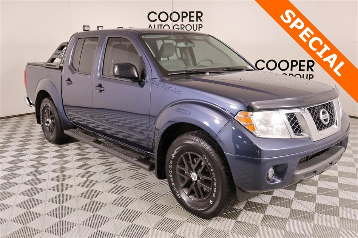 2019 Nissan Frontier SV's photo