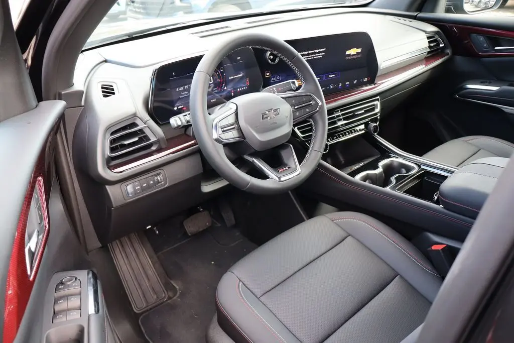 2026 Chevrolet Traverse Z71 photo 13