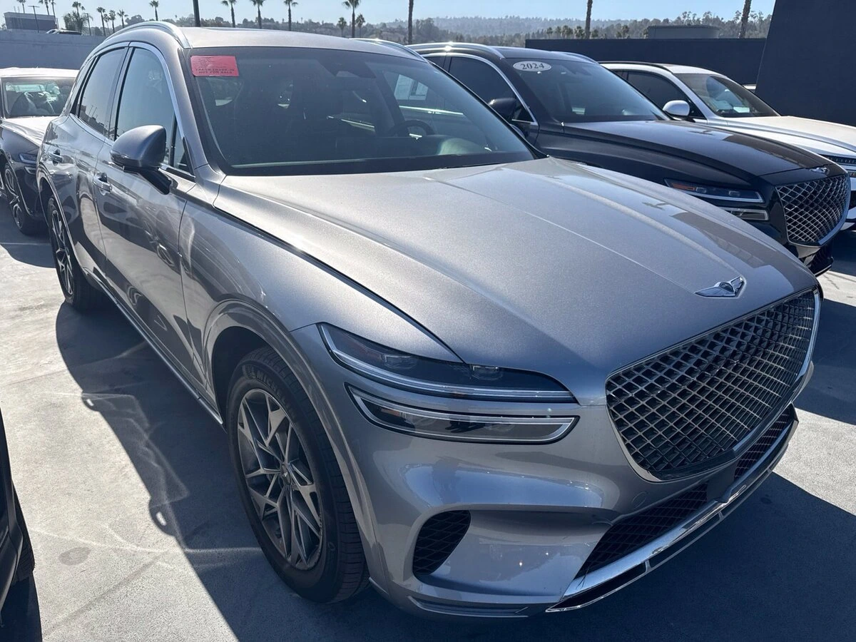 2023 GENESIS GV70