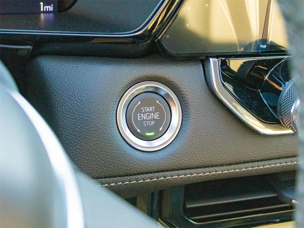 2026 Chevrolet Colorado LT photo 21