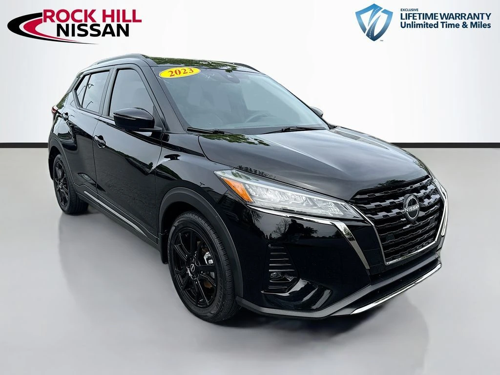 2023 Nissan Kicks SR