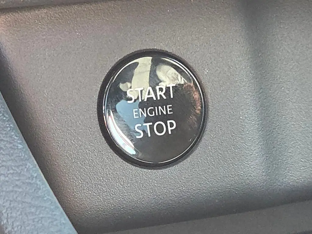 2026 Nissan Rogue SV photo 6