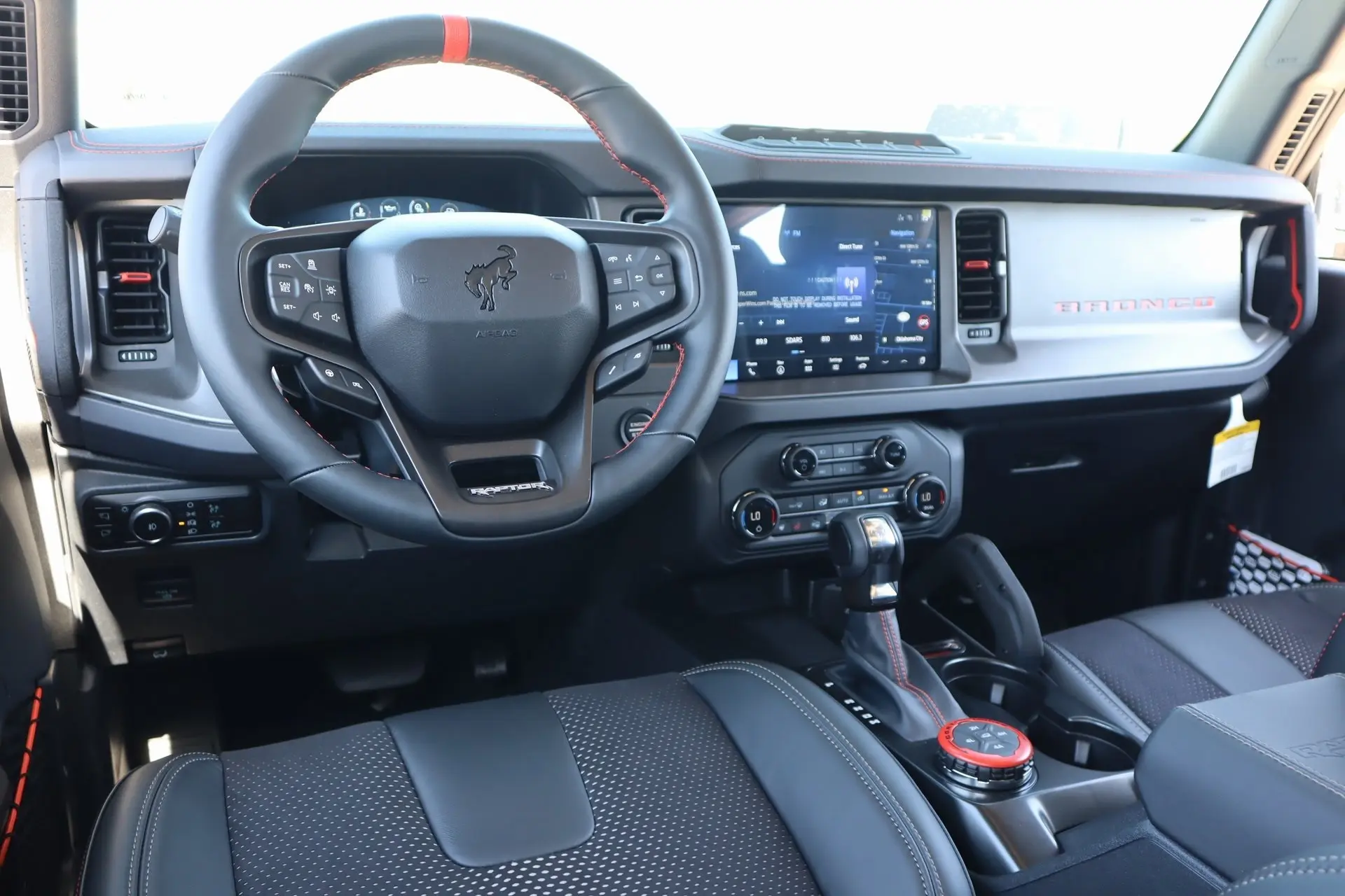 2025 Ford Bronco Raptor photo 2