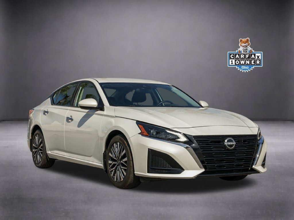 2023 Nissan Altima 2.5 SV FWD photo