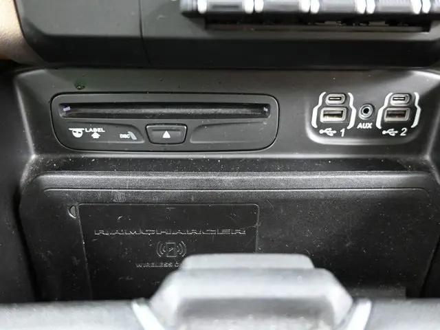 2019 Ram 1500 Laramie photo 27